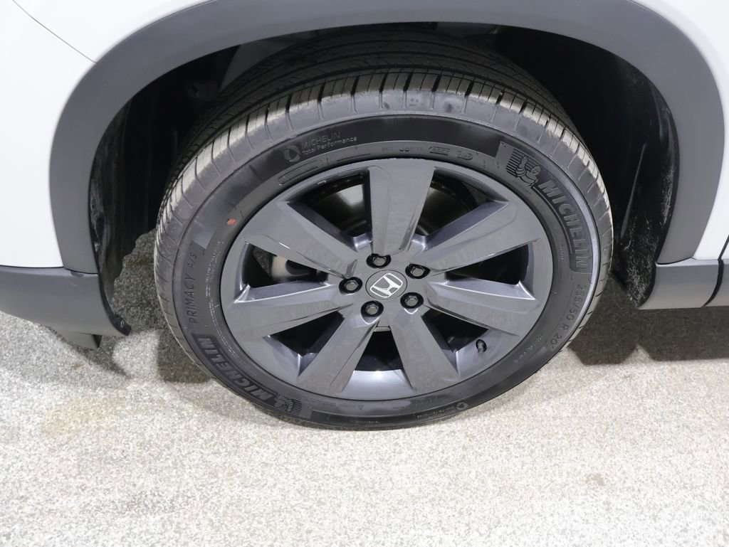 Used 2023 Honda Pilot Sport image 9