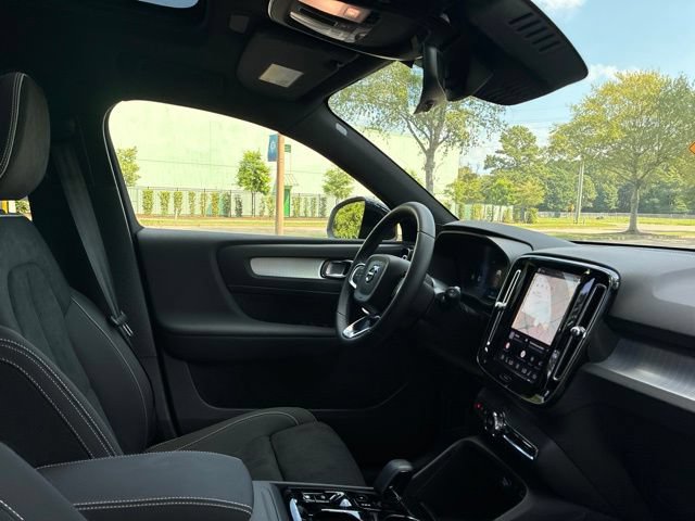 New 2026 Volvo XC40 B5 Ultra AWD/4WD image 24