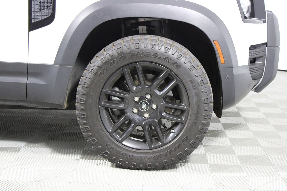 Used 2021 Land Rover Defender 90 S AWD/4WD image 36