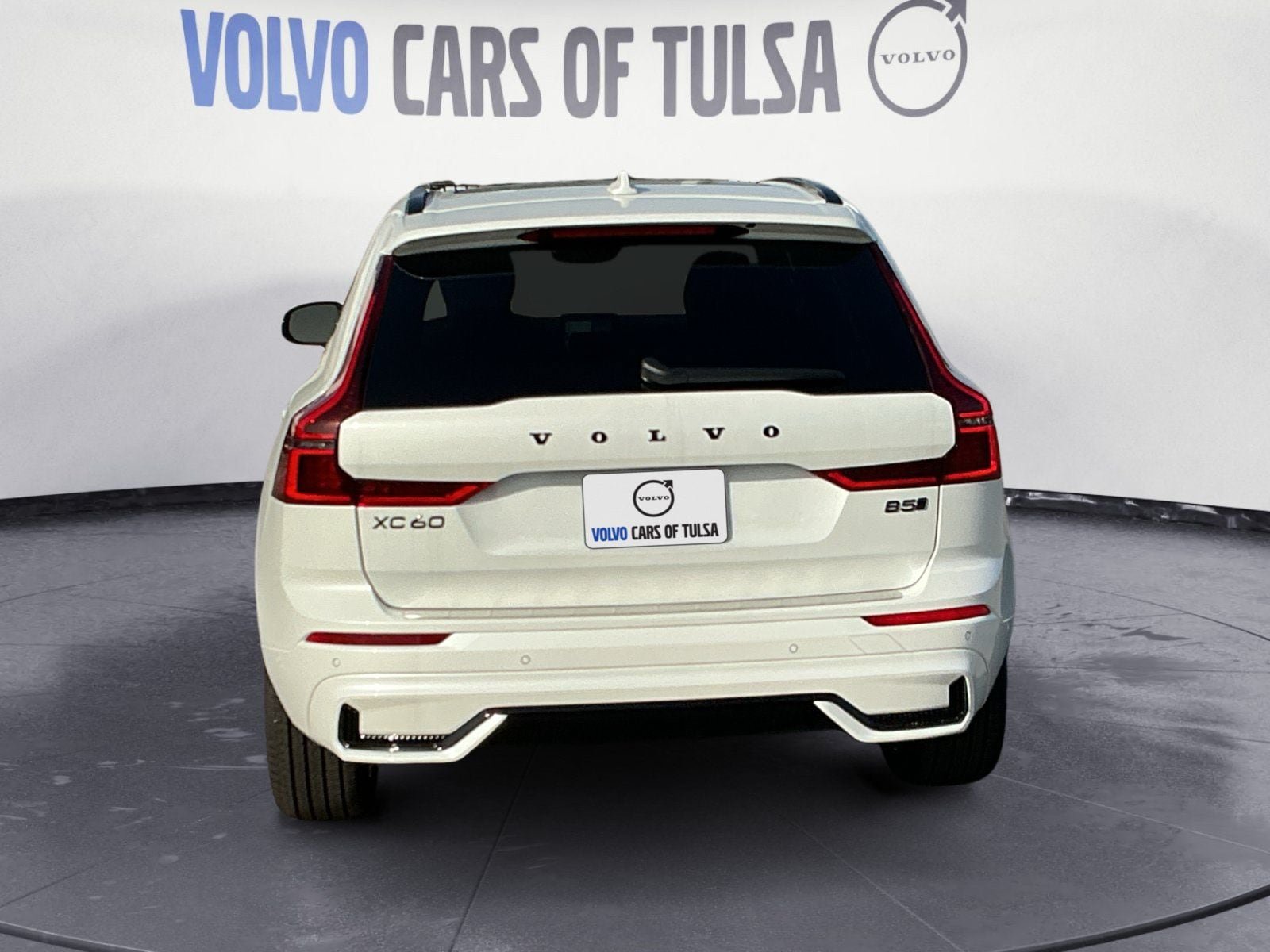 New 2026 Volvo XC60 B5 Ultra w/ Protection Package Premier AWD/4WD image 4