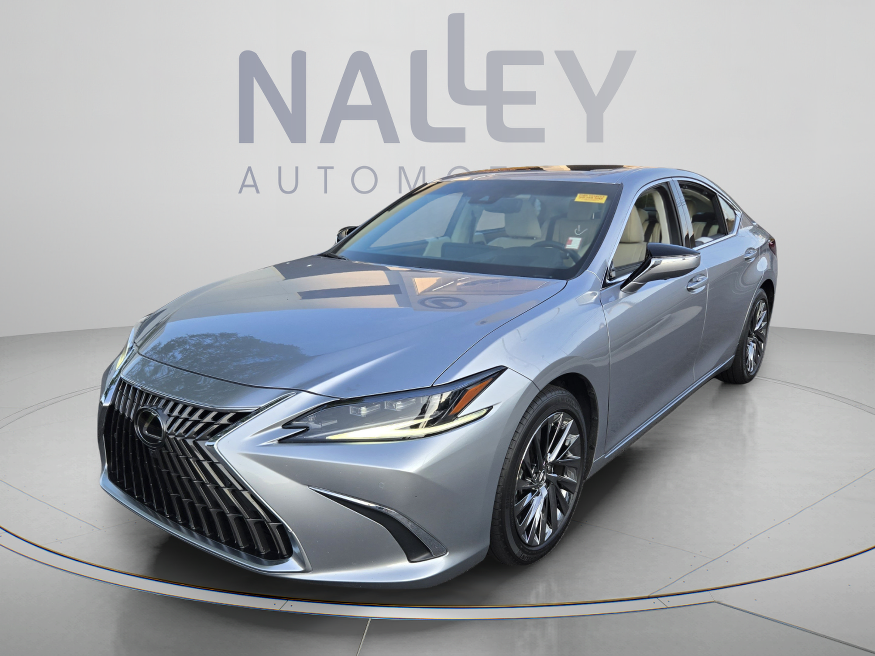 Certified 2025 Lexus ES 300h Ultra Luxury w/ Accessory Package (Z2)