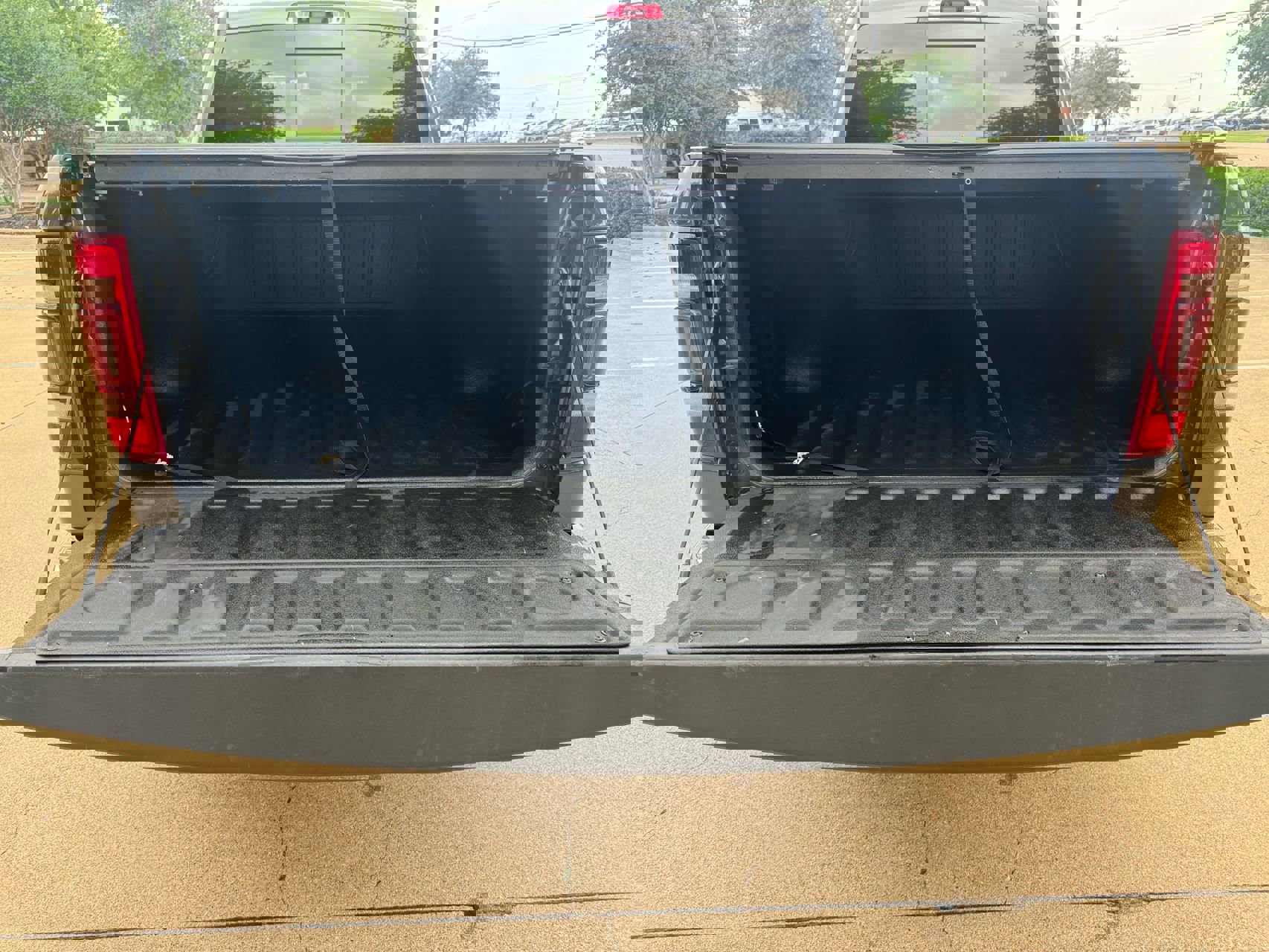 Used 2019 RAM 1500 Limited image 9