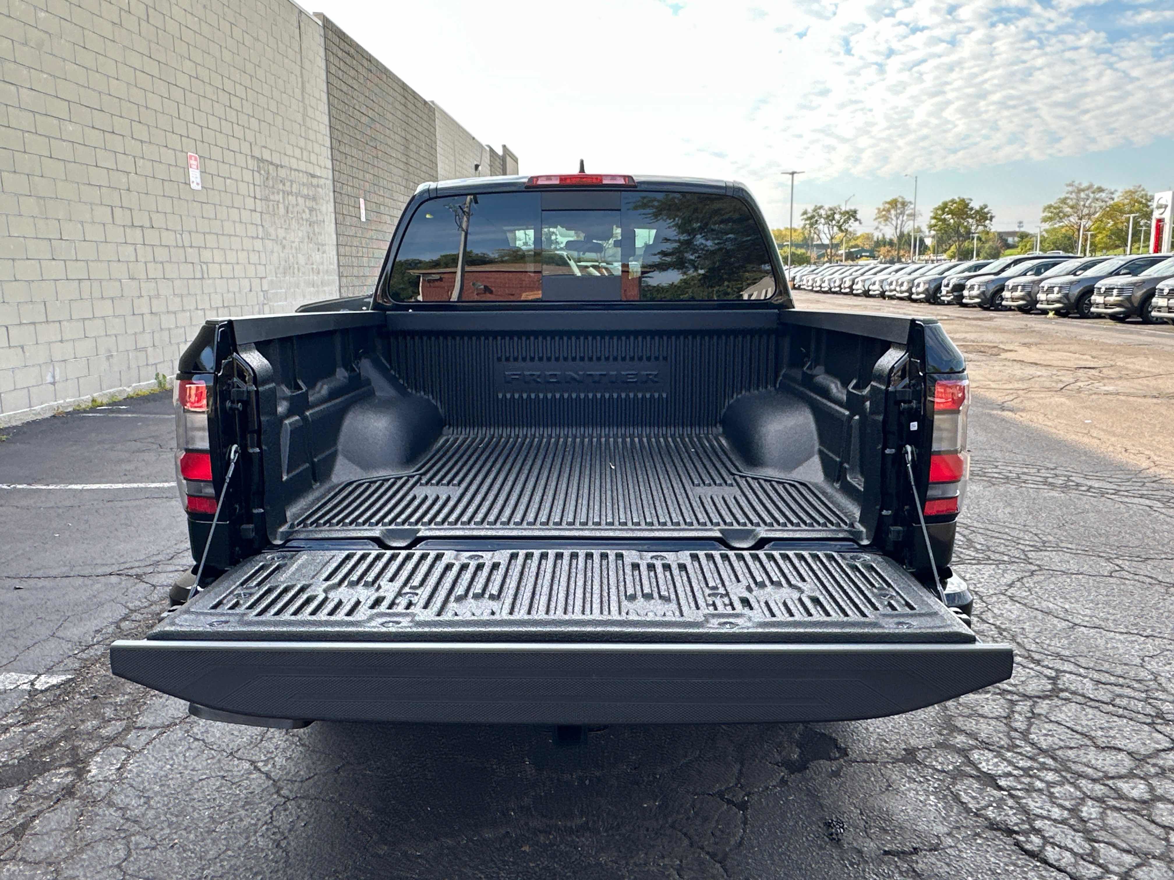 New 2026 Nissan Frontier SV w/ All-Weather Content Package image 15