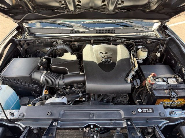 Used 2016 Toyota Tacoma SR5 w/ SR5 Appearance Package (SN) AWD/4WD image 29