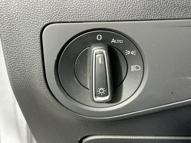 Used 2022 Volkswagen Tiguan SE image 24