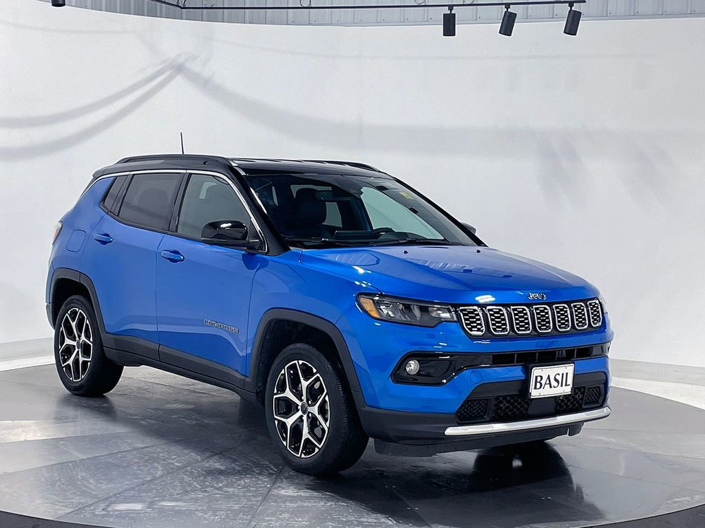 Used 2025 Jeep Compass Limited image 36