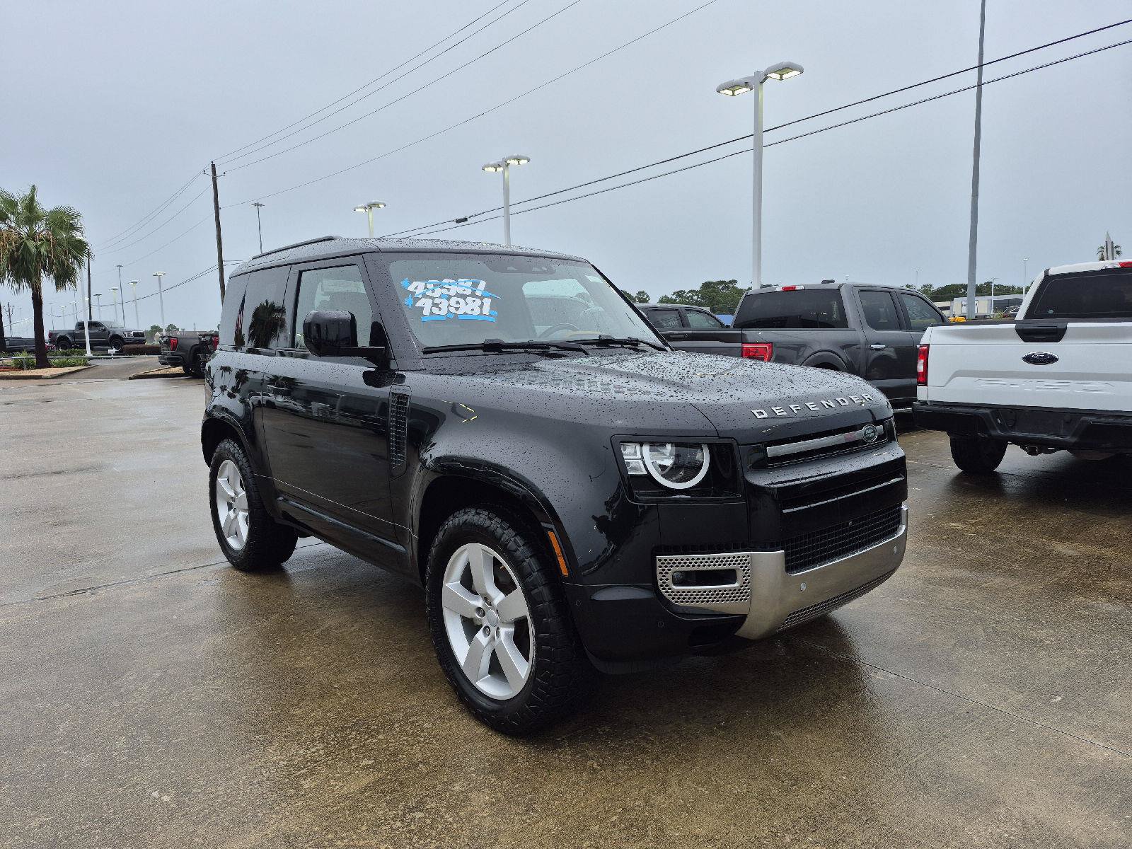Used 2023 Land Rover Defender 90 S AWD/4WD image 17