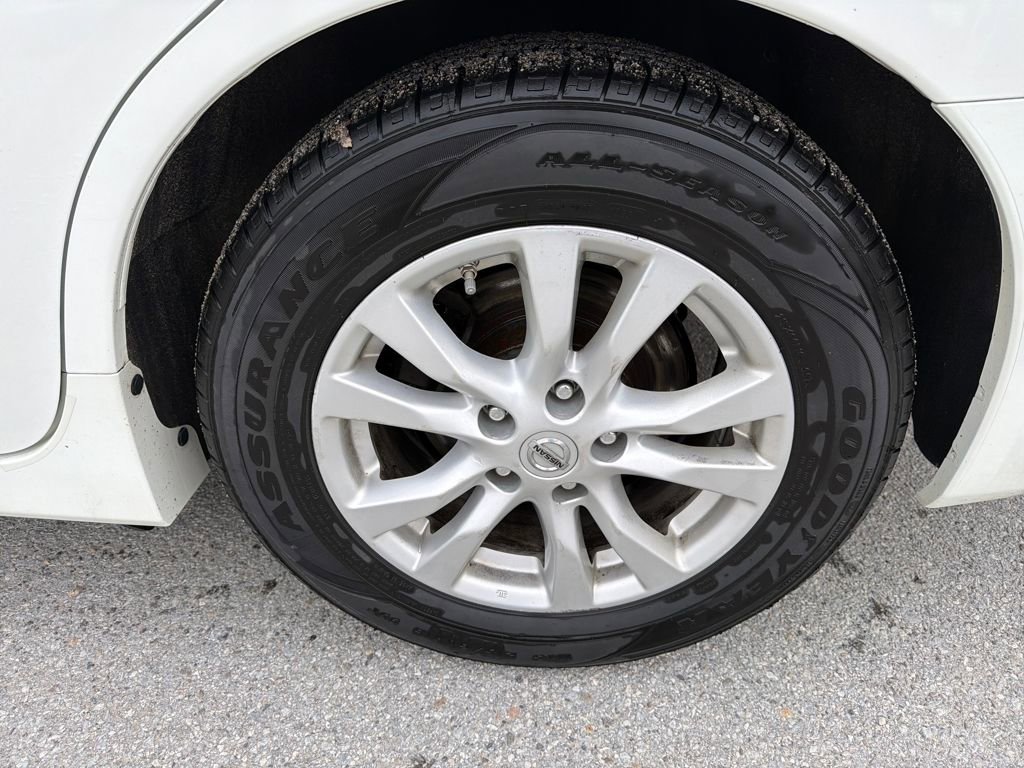 Used 2014 Nissan Altima 2.5 S w/ Sport Value Package image 10