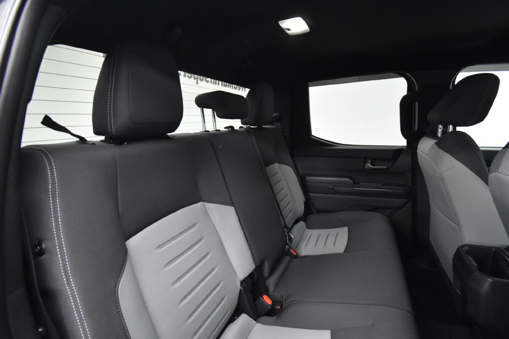 Used 2024 Toyota Tacoma TRD Sport AWD/4WD image 18