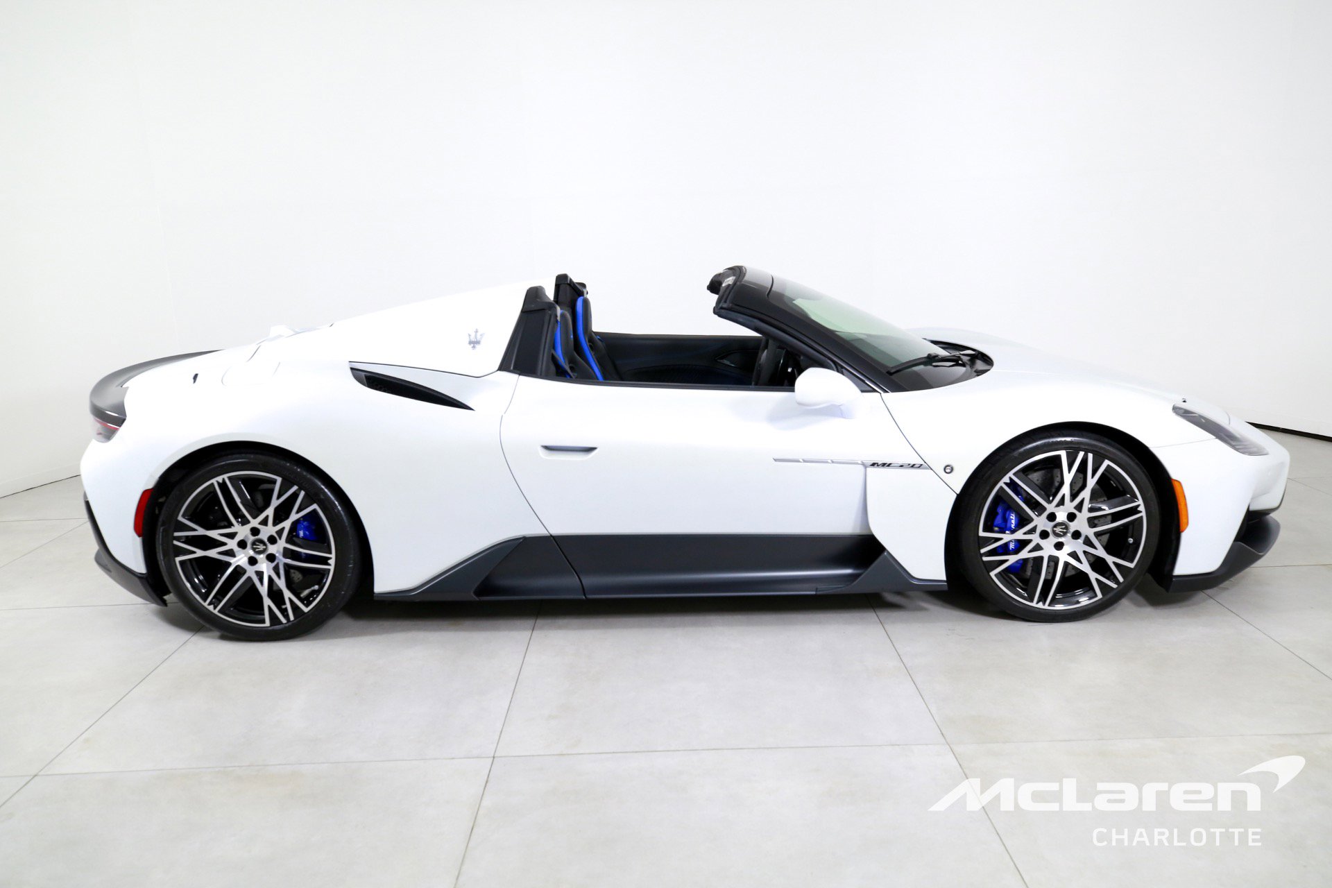 Used 2023 Maserati MC20 Spyder image 11