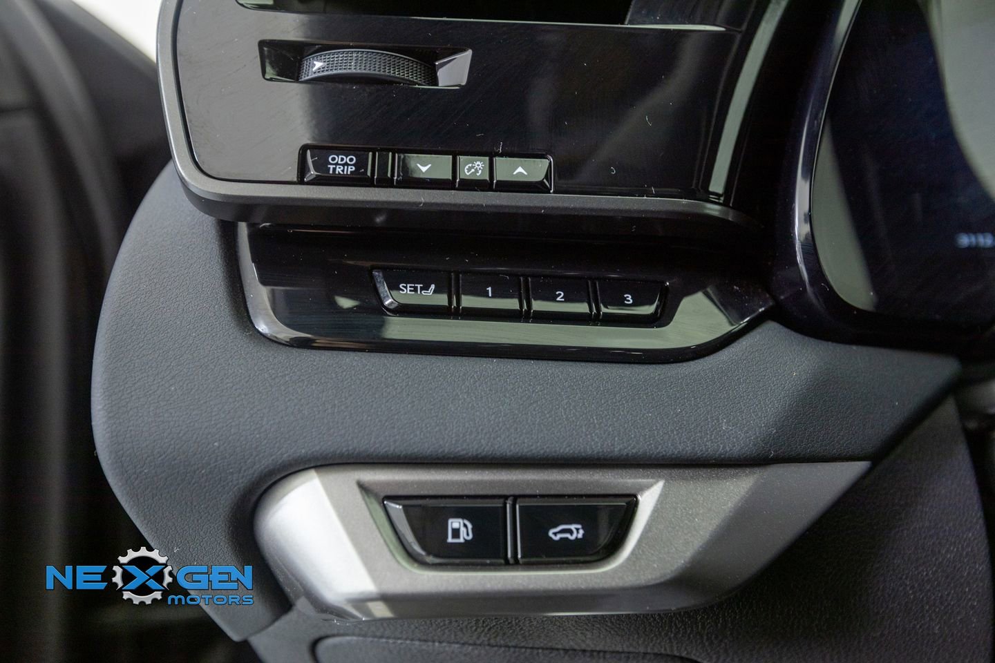 Used 2025 Lexus RX 350 Premium w/ Convenience Package AWD/4WD image 13
