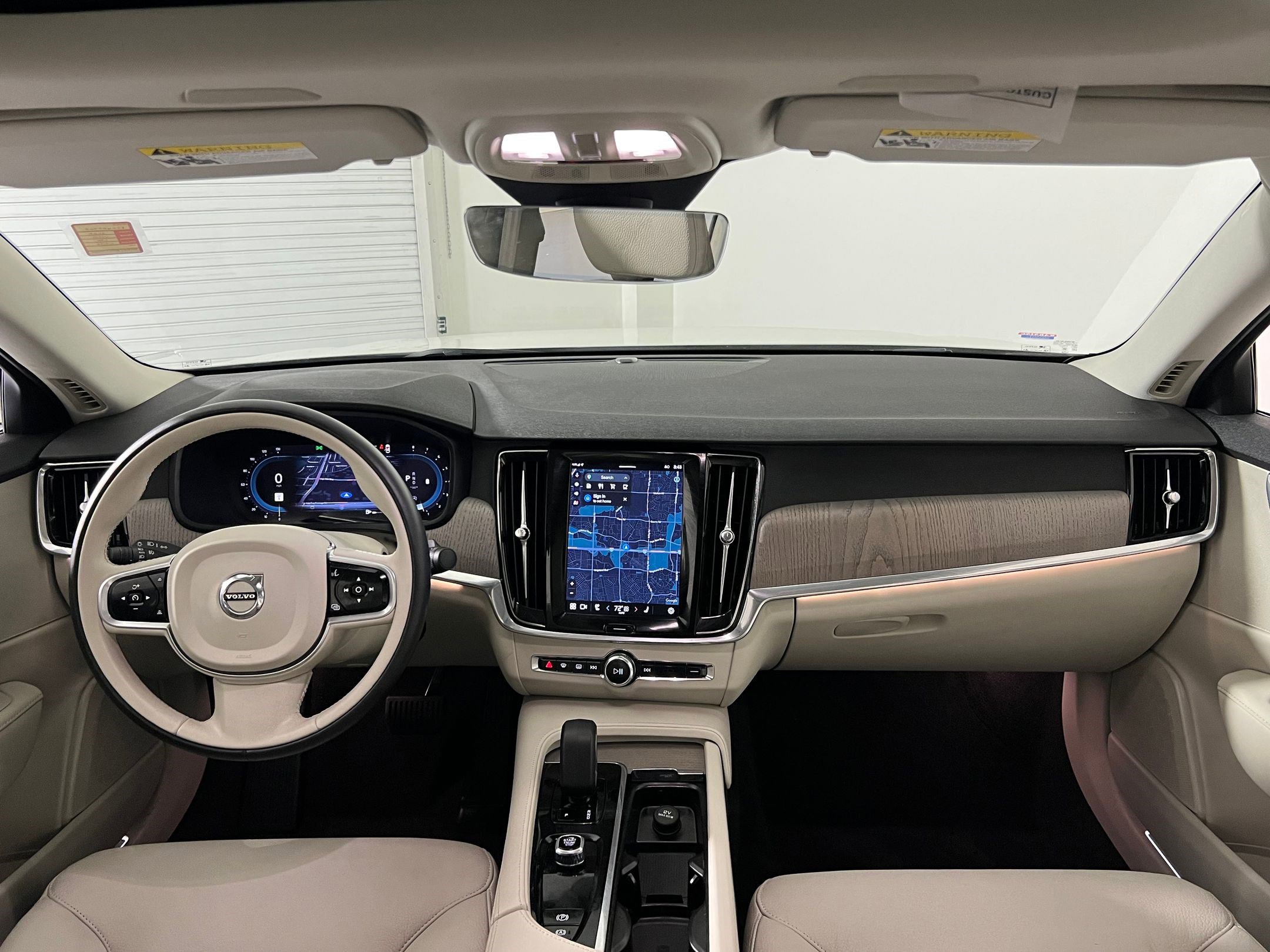 Used 2025 Volvo S90 B6 Plus image 16