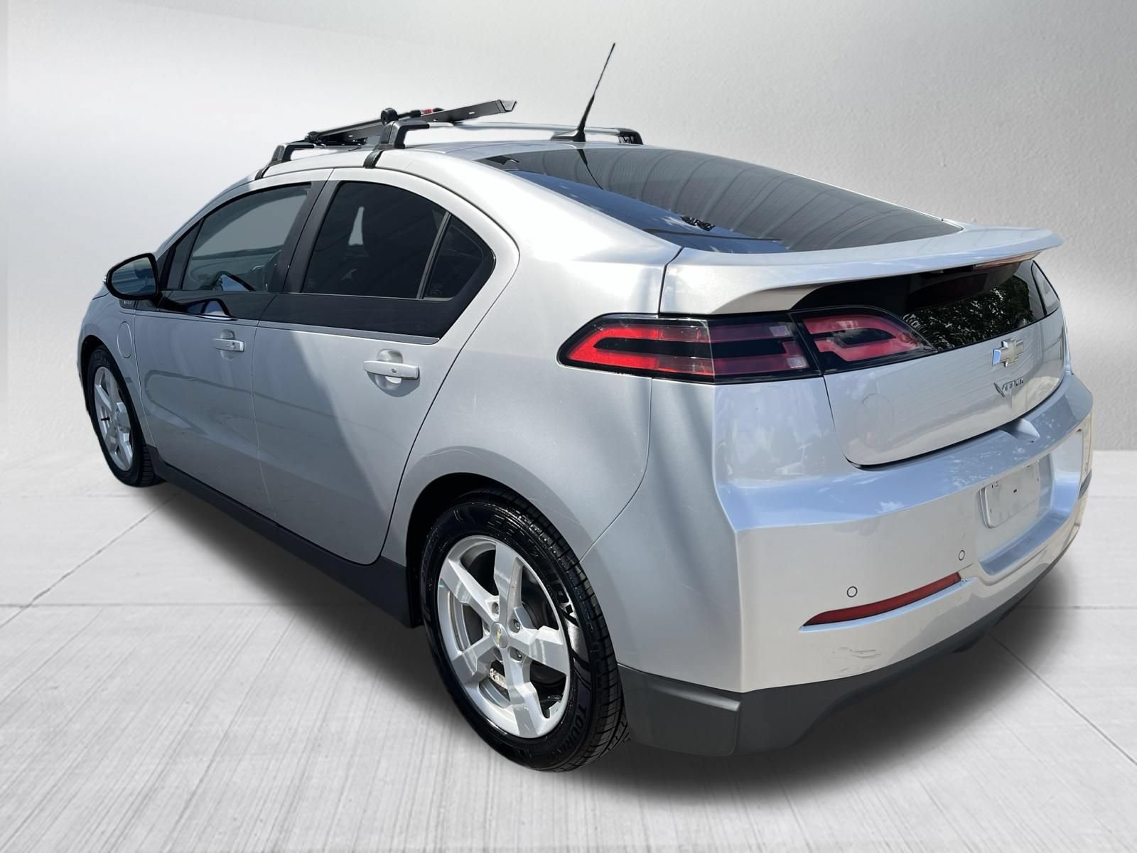 Used 2013 Chevrolet Volt Premium w/ Premium Trim Package FWD image 6
