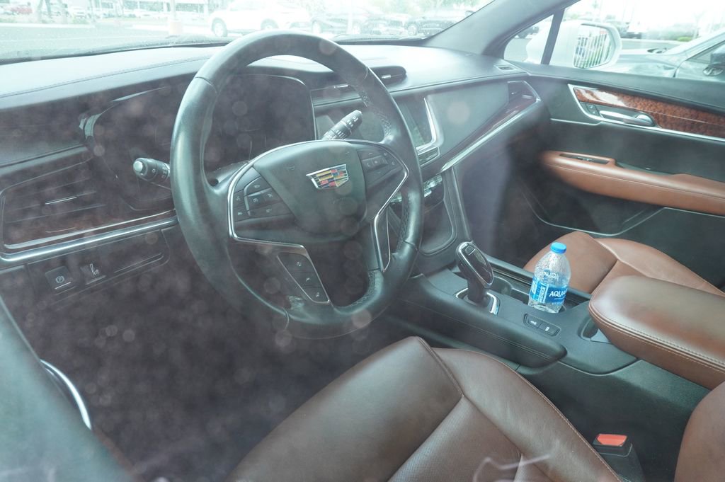 Used 2019 Cadillac XT5 Premium Luxury w/ Driver Assist Package image 9