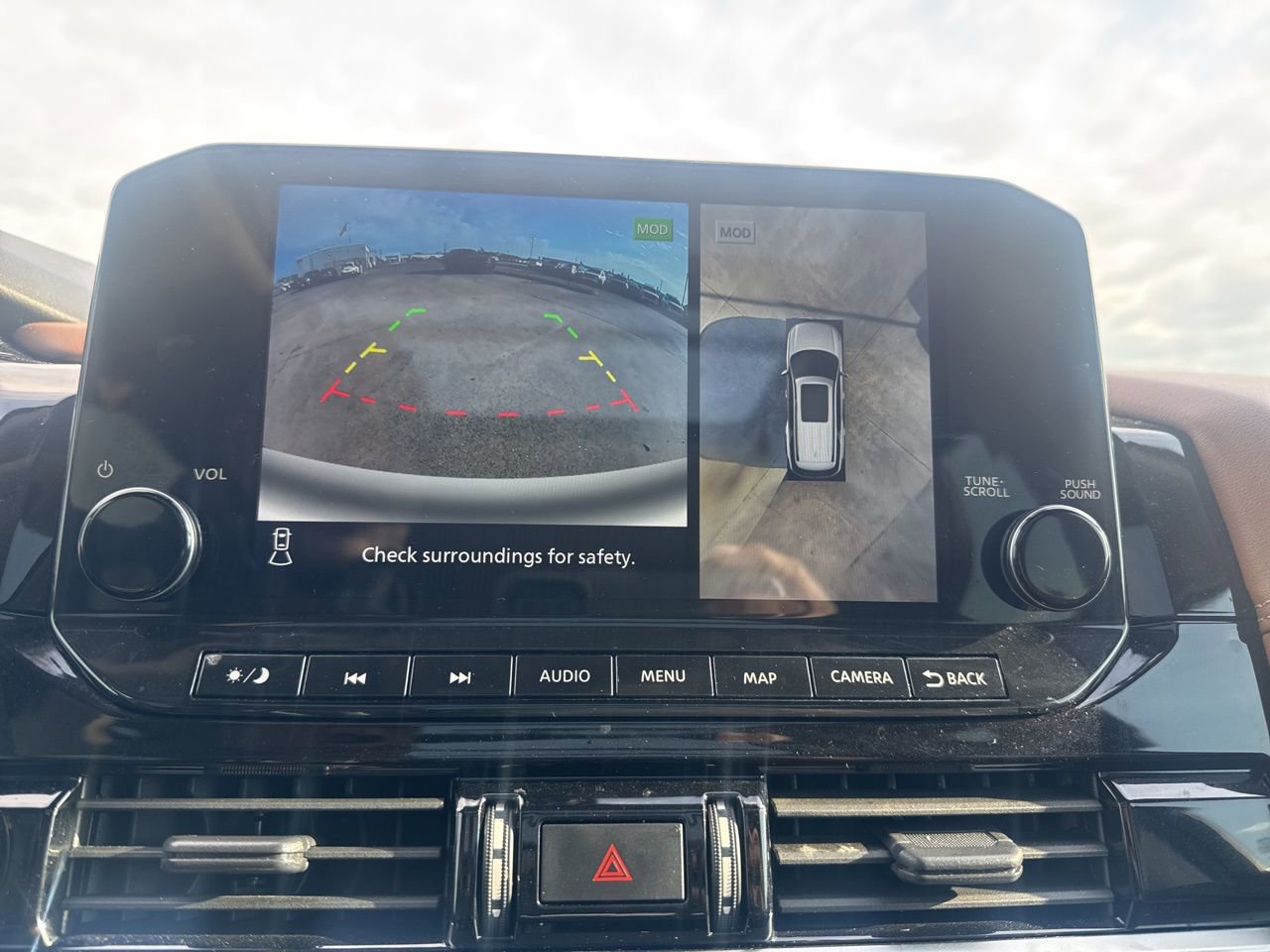 Certified 2023 Nissan Pathfinder Platinum w/ Cargo Package image 46