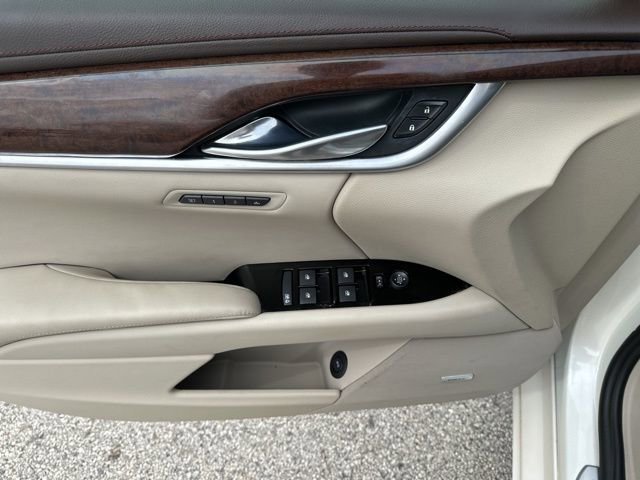 Used 2013 Cadillac XTS Premium FWD image 19