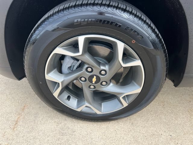 Certified 2025 Chevrolet Trax LT FWD image 11