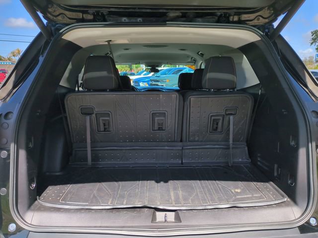 Used 2020 Chevrolet Traverse LT image 13