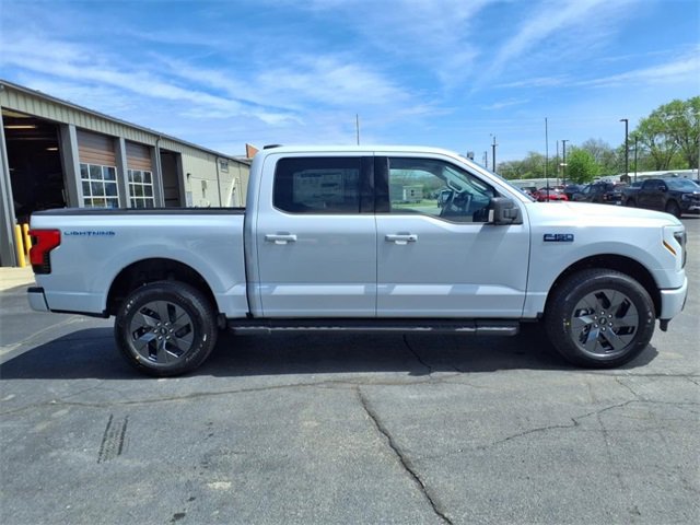 New 2025 Ford F150 Lightning Flash image 8