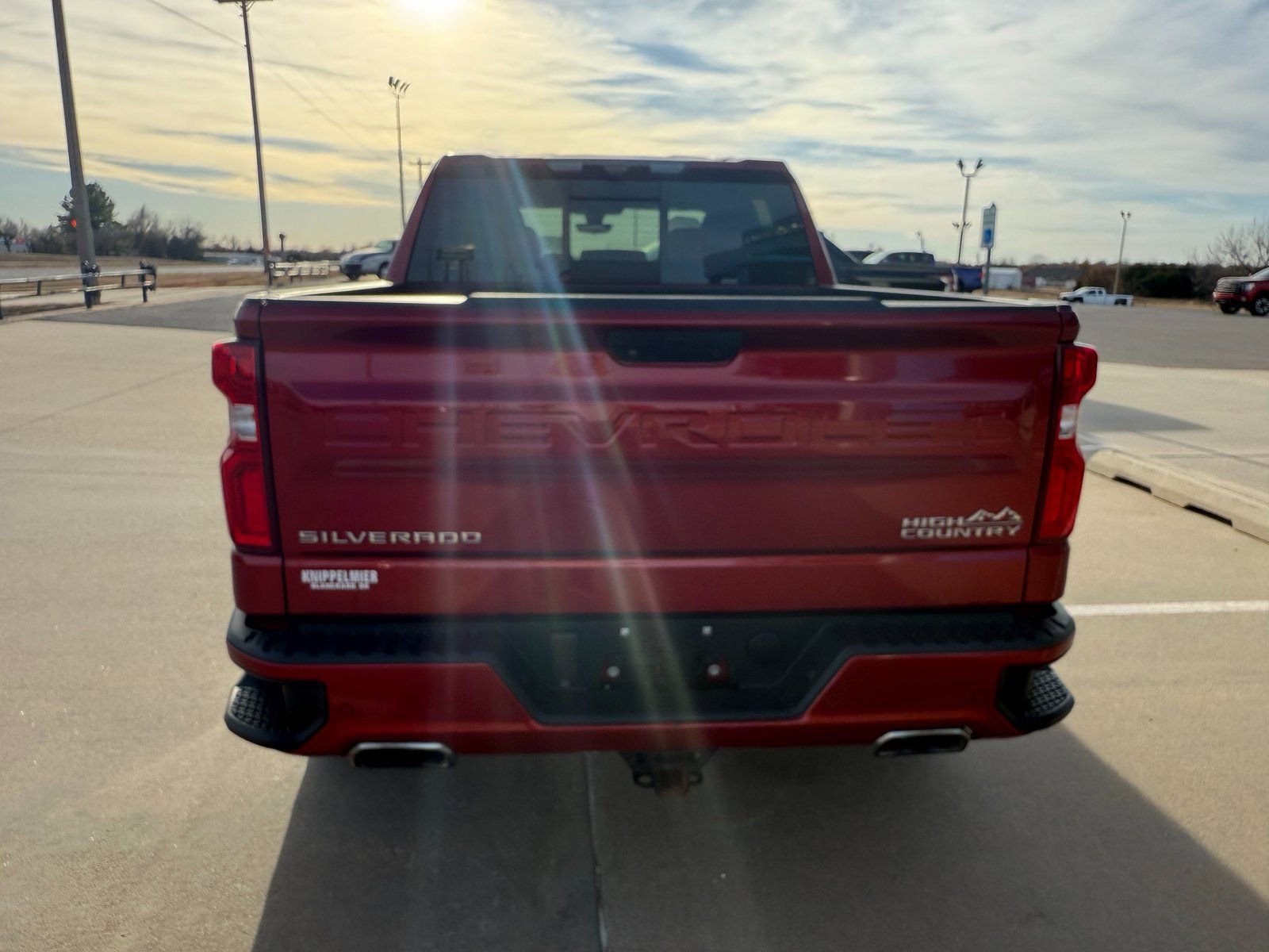 Used 2021 Chevrolet Silverado 1500 High Country w/ Technology Package AWD/4WD image 4