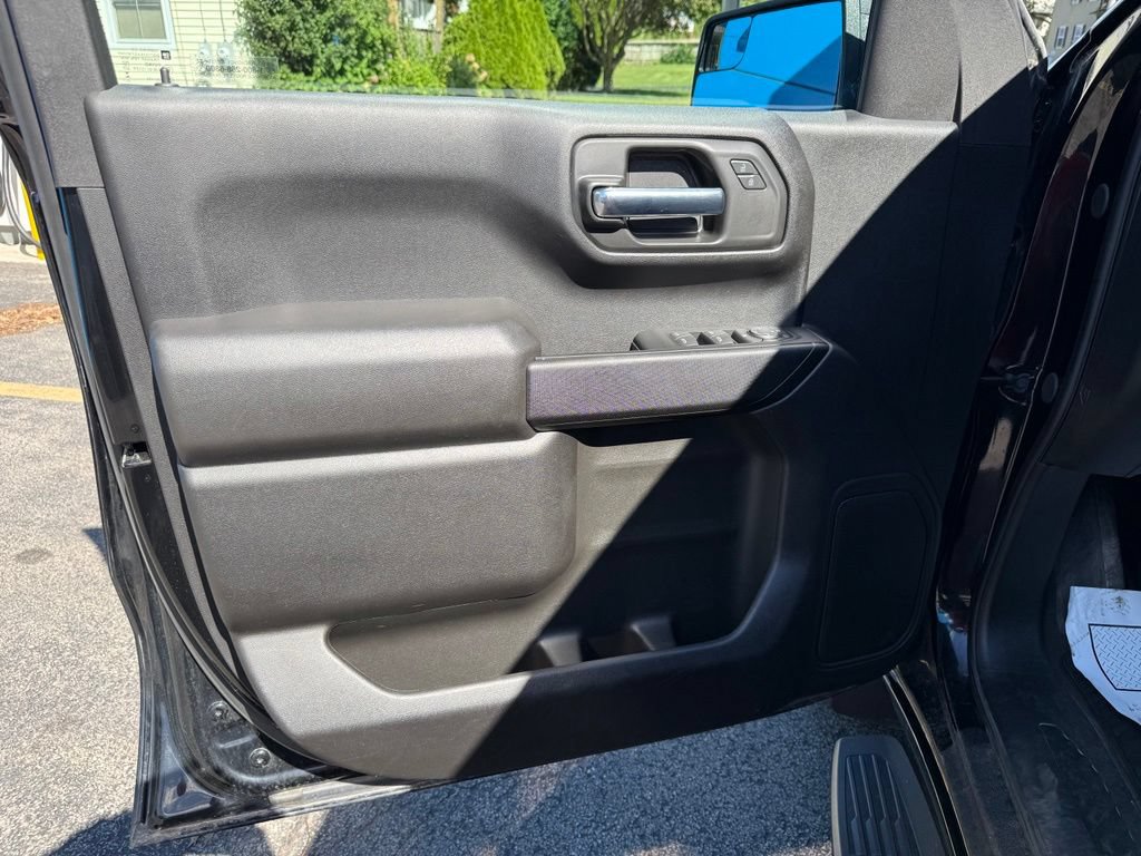 Used 2024 GMC Sierra 1500 Pro w/ Graphite Edition AWD/4WD image 13