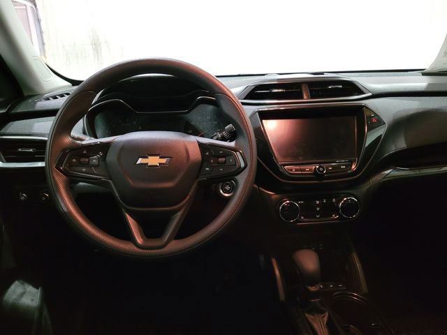 Used 2023 Chevrolet TrailBlazer LT w/ Convenience Package image 4