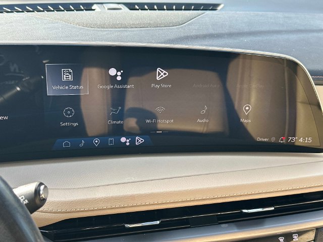 Used 2024 Cadillac XT4 Luxury w/ Cold Weather Package AWD/4WD image 32