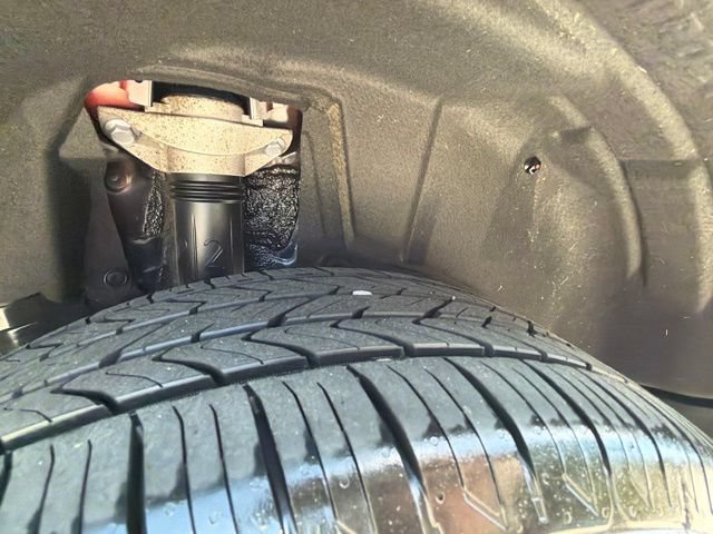 Used 2019 Toyota RAV4 LE FWD image 94