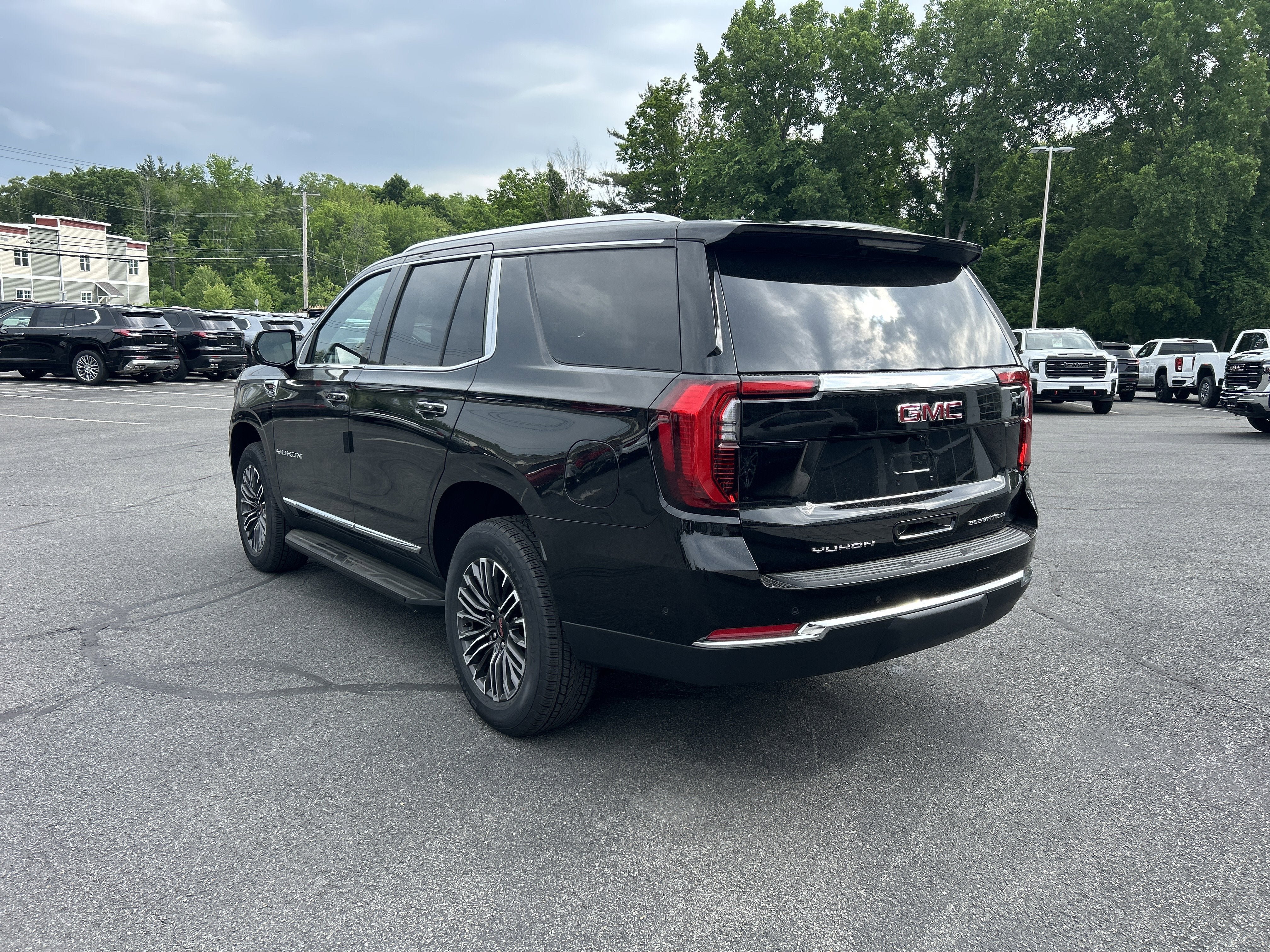 New 2026 GMC Yukon Elevation AWD/4WD image 8