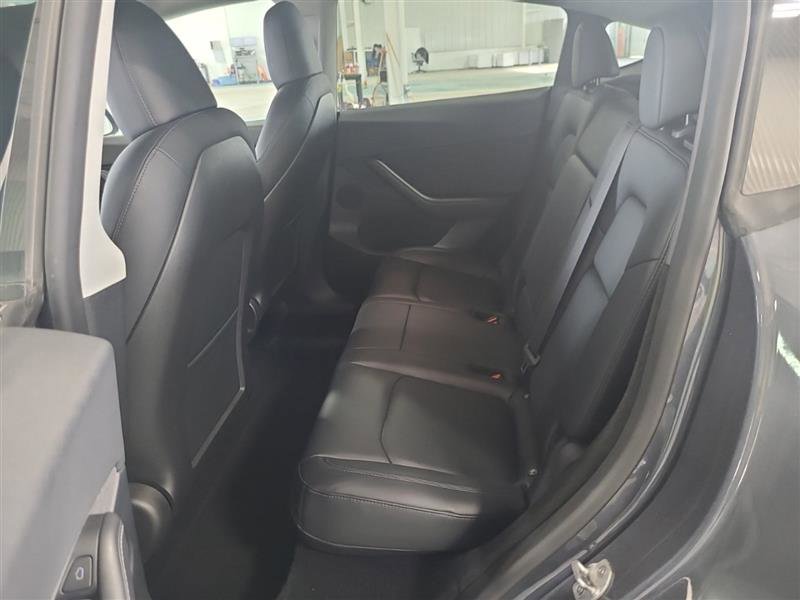 Used 2022 Tesla Model Y Long Range AWD/4WD image 8