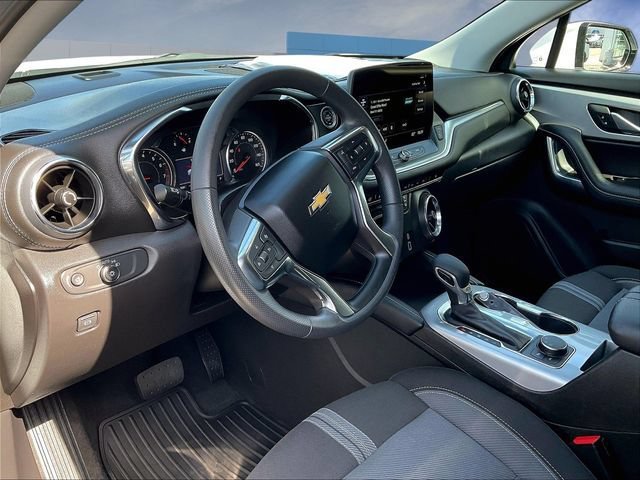 Used 2026 Chevrolet Blazer LT FWD image 9