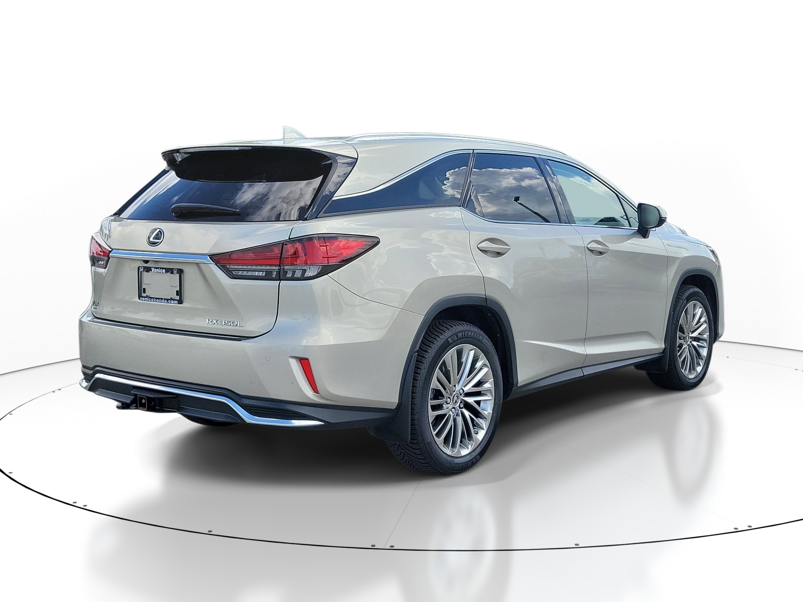 Used 2020 Lexus RX 350L Luxury w/ Accessory Package image 6