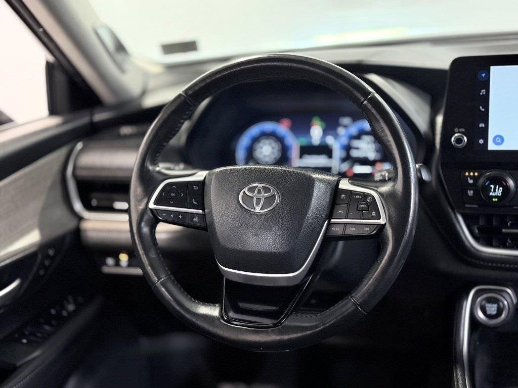Used 2024 Toyota Grand Highlander Limited image 26