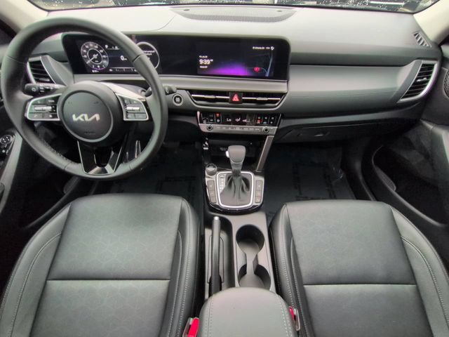 Used 2026 Kia Seltos EX FWD image 14