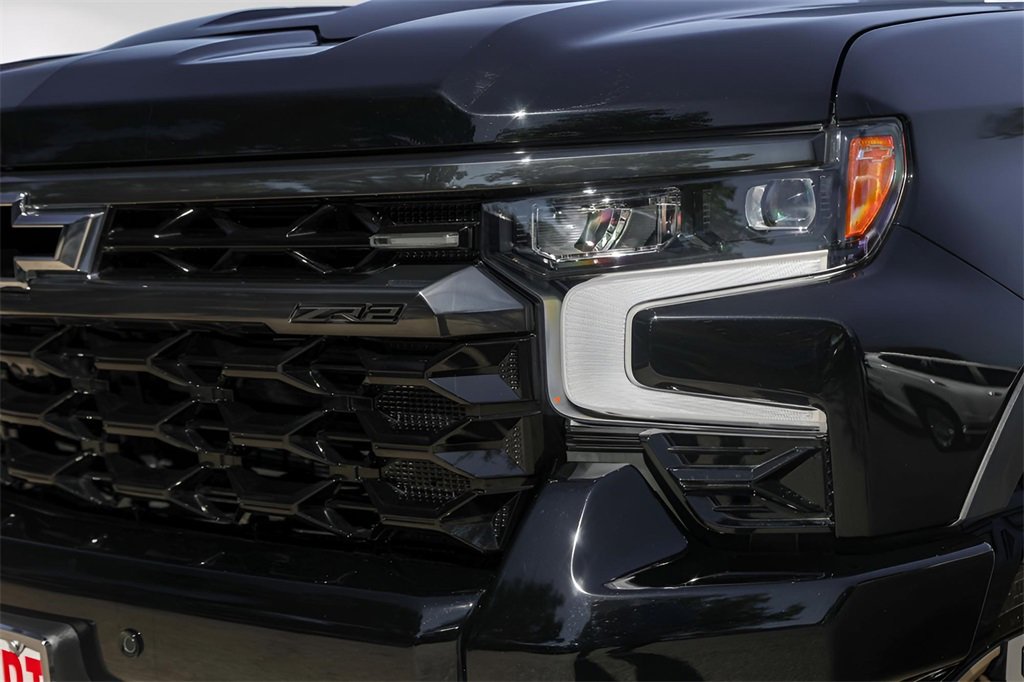 Certified 2025 Chevrolet Silverado 1500 ZR2 w/ Technology Package image 3