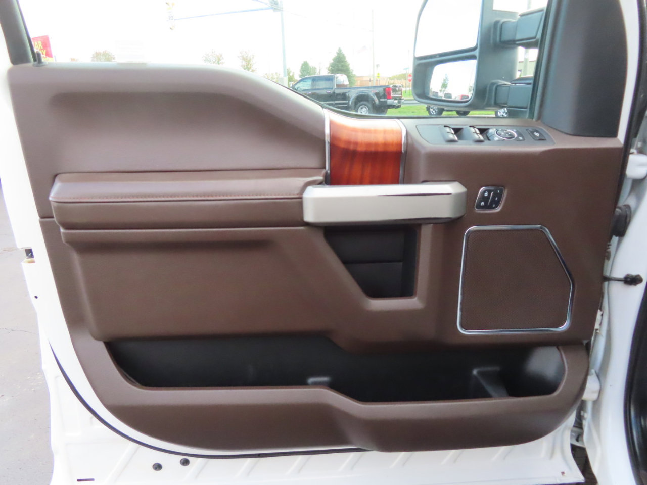 Used 2017 Ford F250 King Ranch w/ King Ranch Ultimate Package image 26