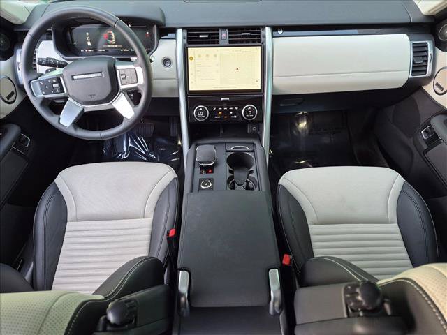 Certified 2025 Land Rover Discovery S AWD/4WD image 19