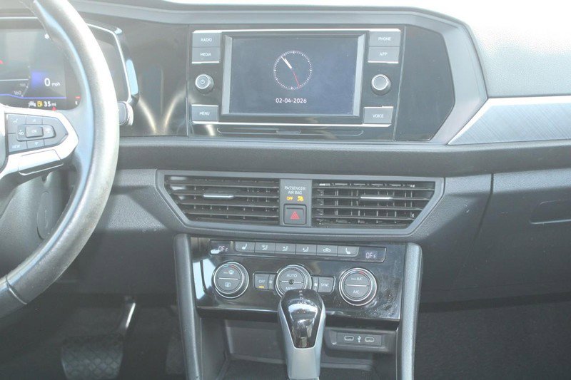 Used 2024 Volkswagen Jetta SE image 15