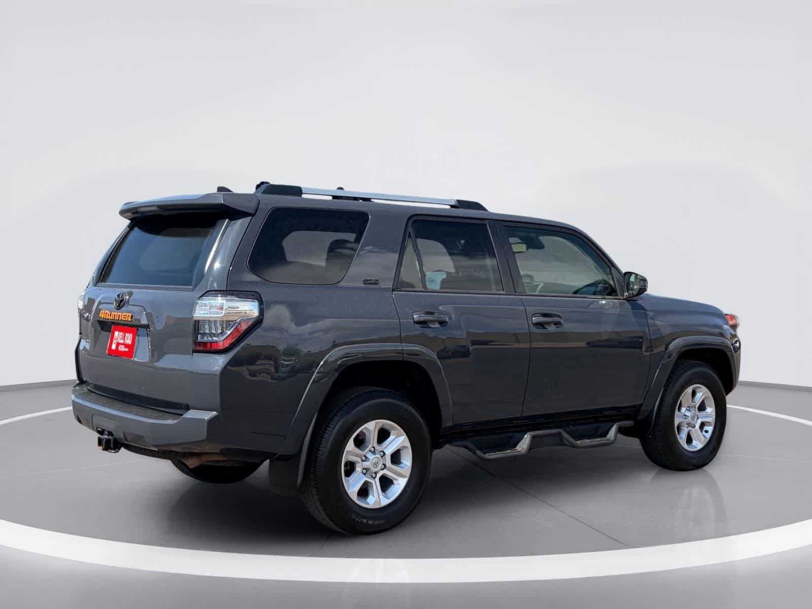 Used 2024 Toyota 4Runner SR5 AWD/4WD image 5