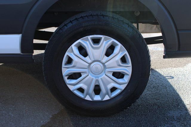 Used 2024 Ford Transit 350 XLT image 32