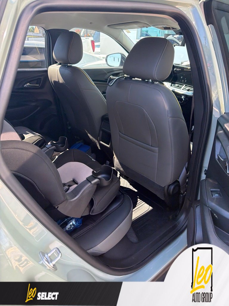 Used 2025 Chevrolet Trax ACTIV w/ Driver Confidence Package FWD image 12