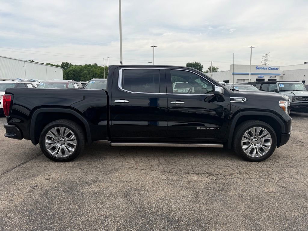 Used 2021 GMC Sierra 1500 Denali w/ Denali Premium Package AWD/4WD image 9
