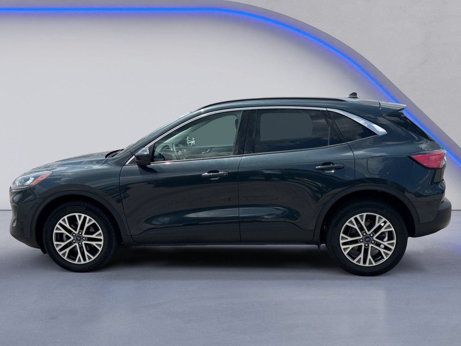 Used 2022 Ford Escape SEL AWD/4WD image 3