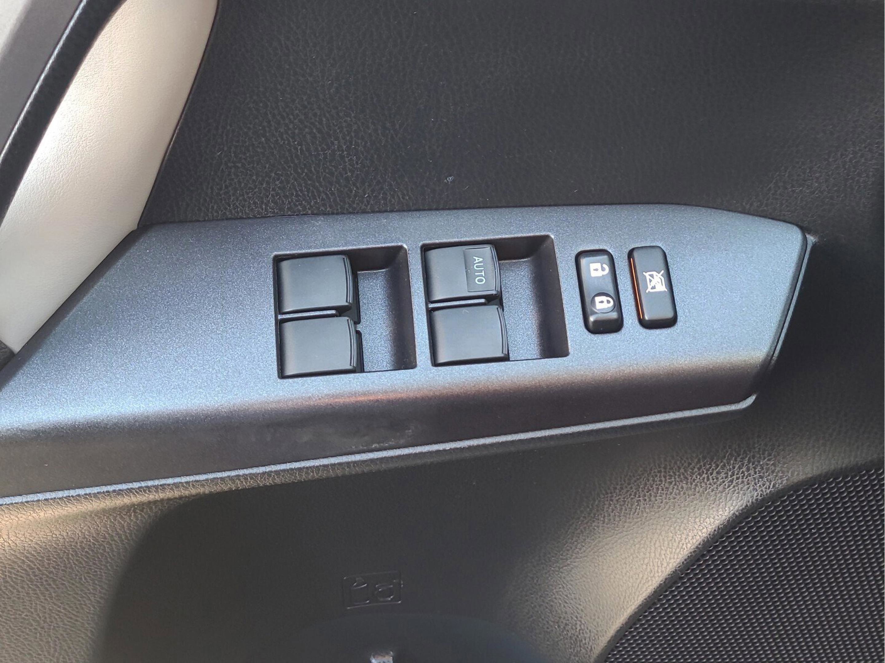 Certified 2018 Toyota RAV4 LE Plus image 24