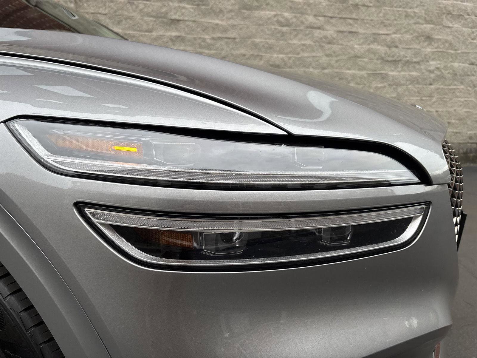 Used 2024 Genesis GV70 2.5T w/ Select Package image 6