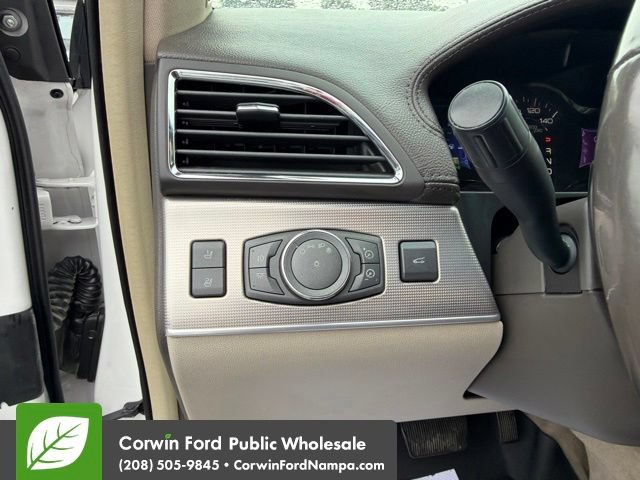 Used 2013 Lincoln MKX AWD image 13