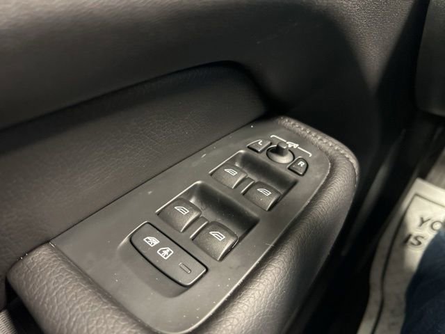 Used 2020 Volvo XC60 T6 Momentum image 22