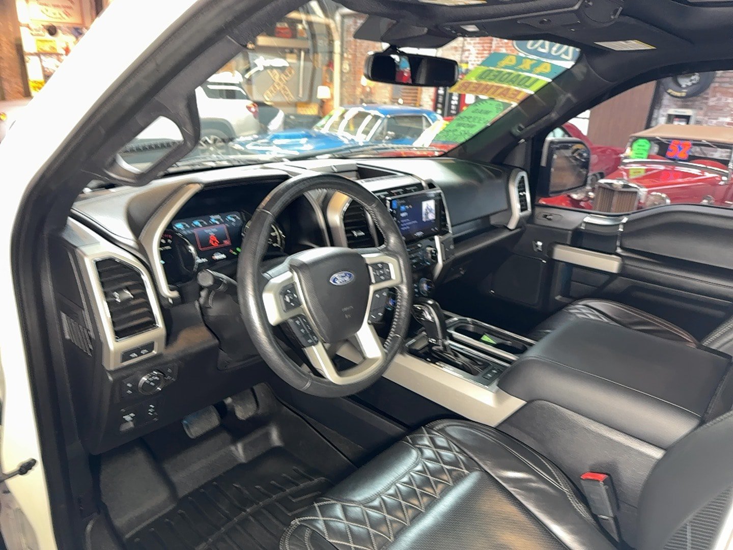 Used 2020 Ford F150 Lariat w/ Equipment Group 502A Luxury AWD/4WD image 13