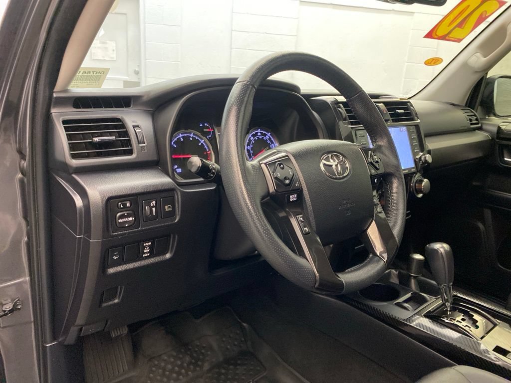 Used 2020 Toyota 4Runner Venture w/ Moonroof Package AWD/4WD image 19