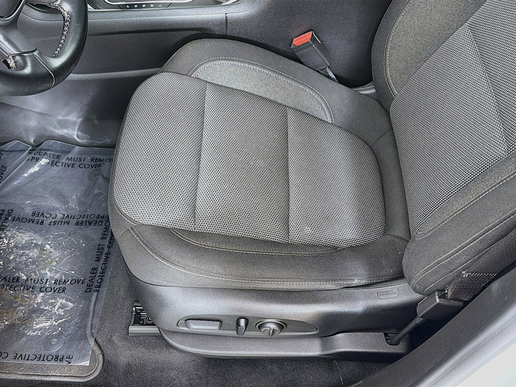 Used 2023 Chevrolet Traverse LT w/ LPO, 'HIT The Road' Package AWD/4WD image 23